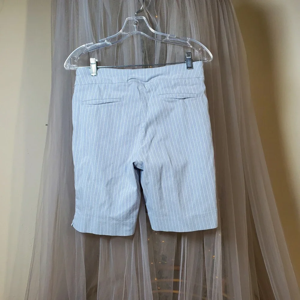 Modern Preppy Bermuda Chino‎ Shorts Twee Pastel Stripe Coastal Vacation Size M
